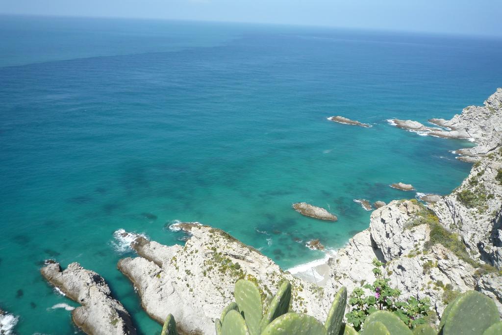 Villa Panthea Capo Vaticano Szoba fotó